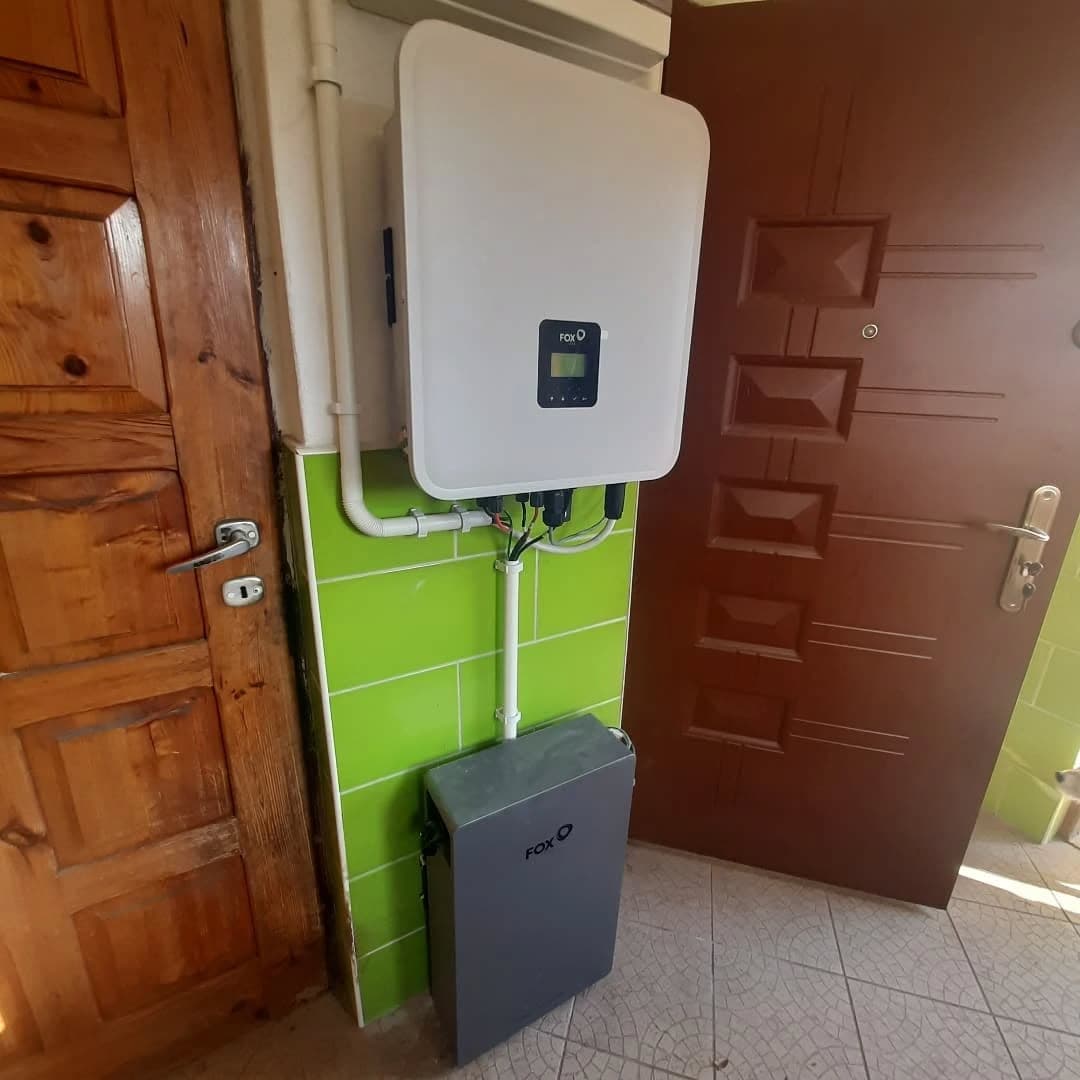 Magazyn energii z falownikiem fotowoltaicznym